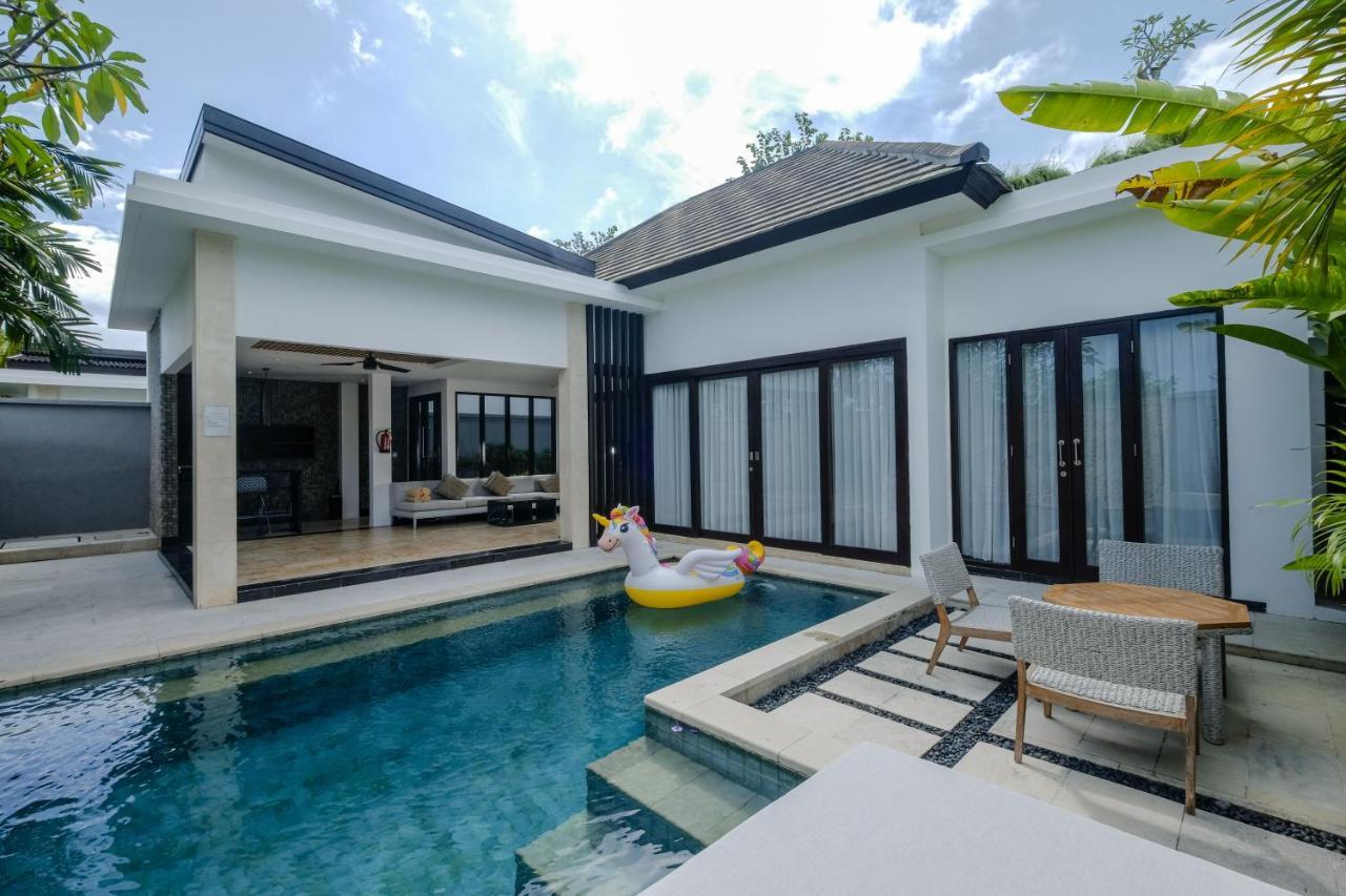 Prasana Villas By Arjani Resorts Uluwatu Esterno foto